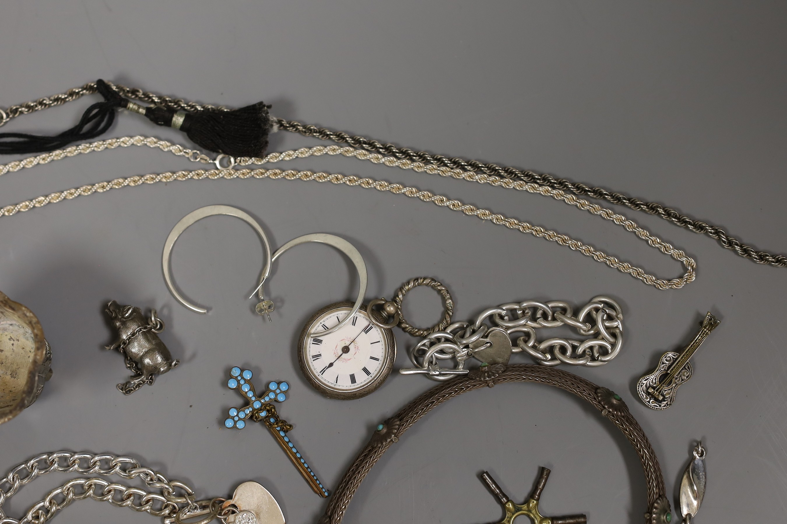 Assorted mainly silver and white metal jewellery, including vesta case, a Chinese white metal salt, a white metal propelling pencil modelled as a pig, two fob watches and a wrist watch, bracelet chains, a plated guitar b